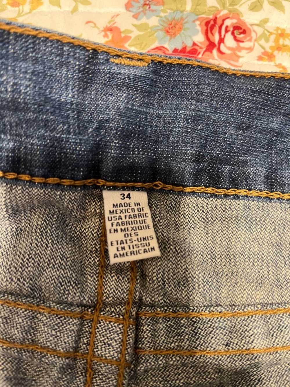 True Religion Men’s Dark Blue Distressed Relaxed Jeans - Picture 6 of 9